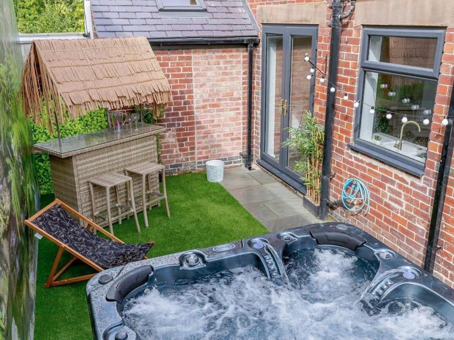 Dawns House Cromford, Peak District, Hot Tub, For 6 - Stunning Views Apartment Ngoại thất bức ảnh